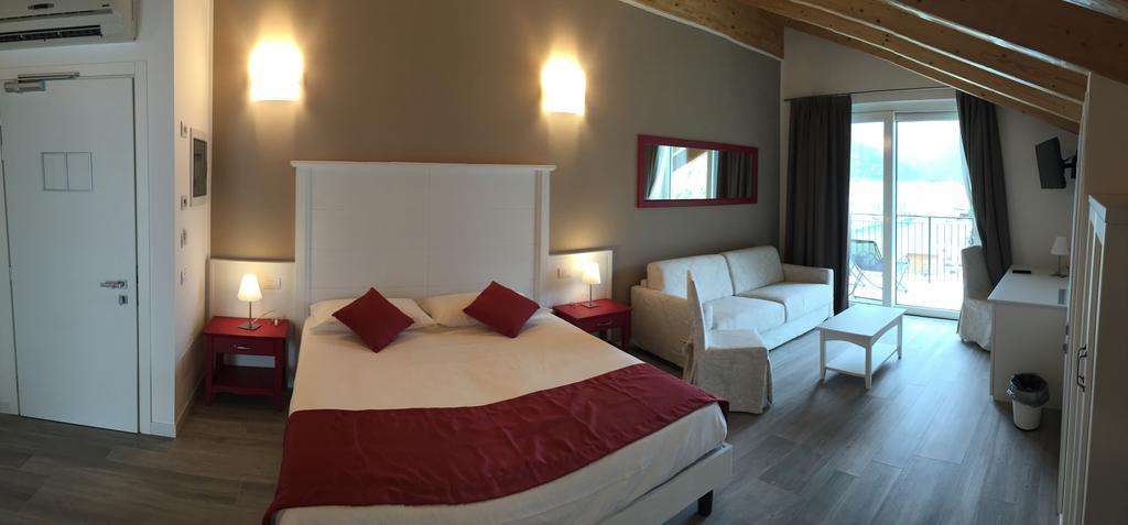 Hotel Resort Le Vele Domaso Quarto foto